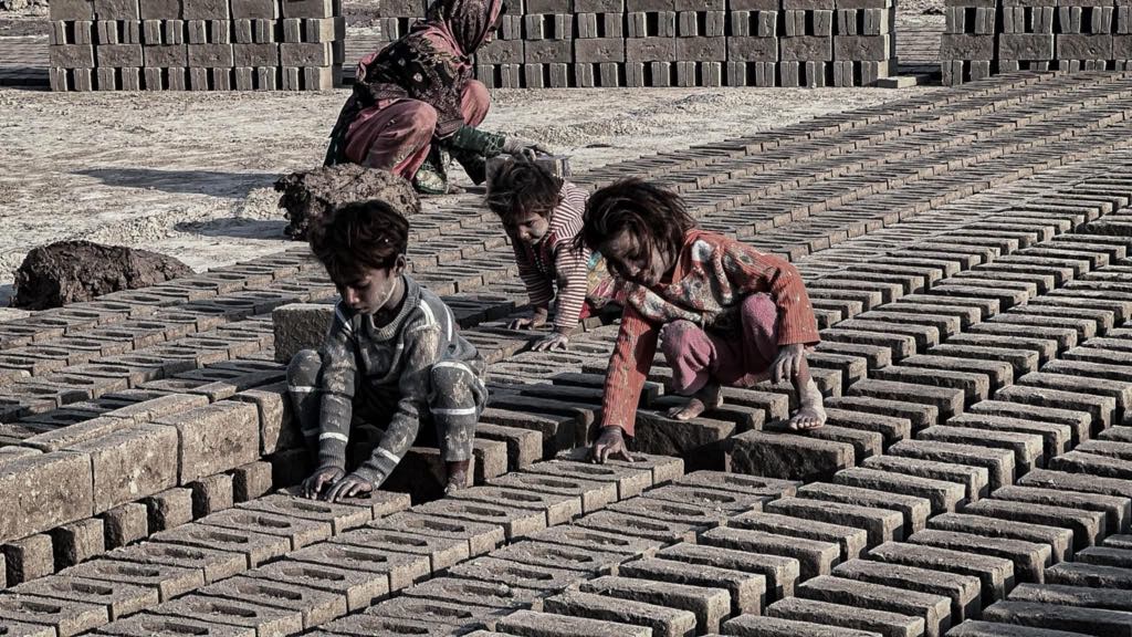 820_trp_pic_ChildSlavery1